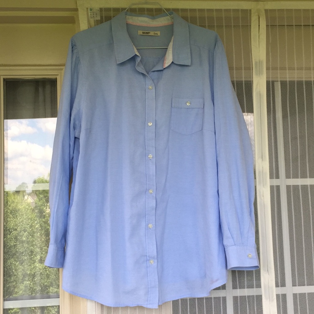 🦊2 for $15 -old navy 100% cotton blue button down